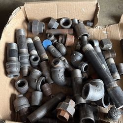 Black steel pipe nipples, unions, elbows