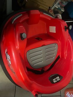 Flybar 12V Bumper Car XL battery-powered ride-on toy.