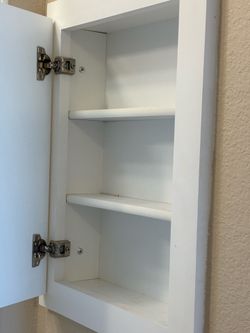 Medicine cabinets in excellent condition.