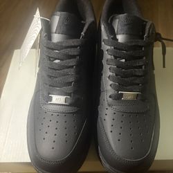 Nike Air Force one low top Black 007 1