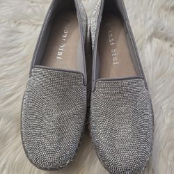 NWOT Gianni Bini Metallic Flats 