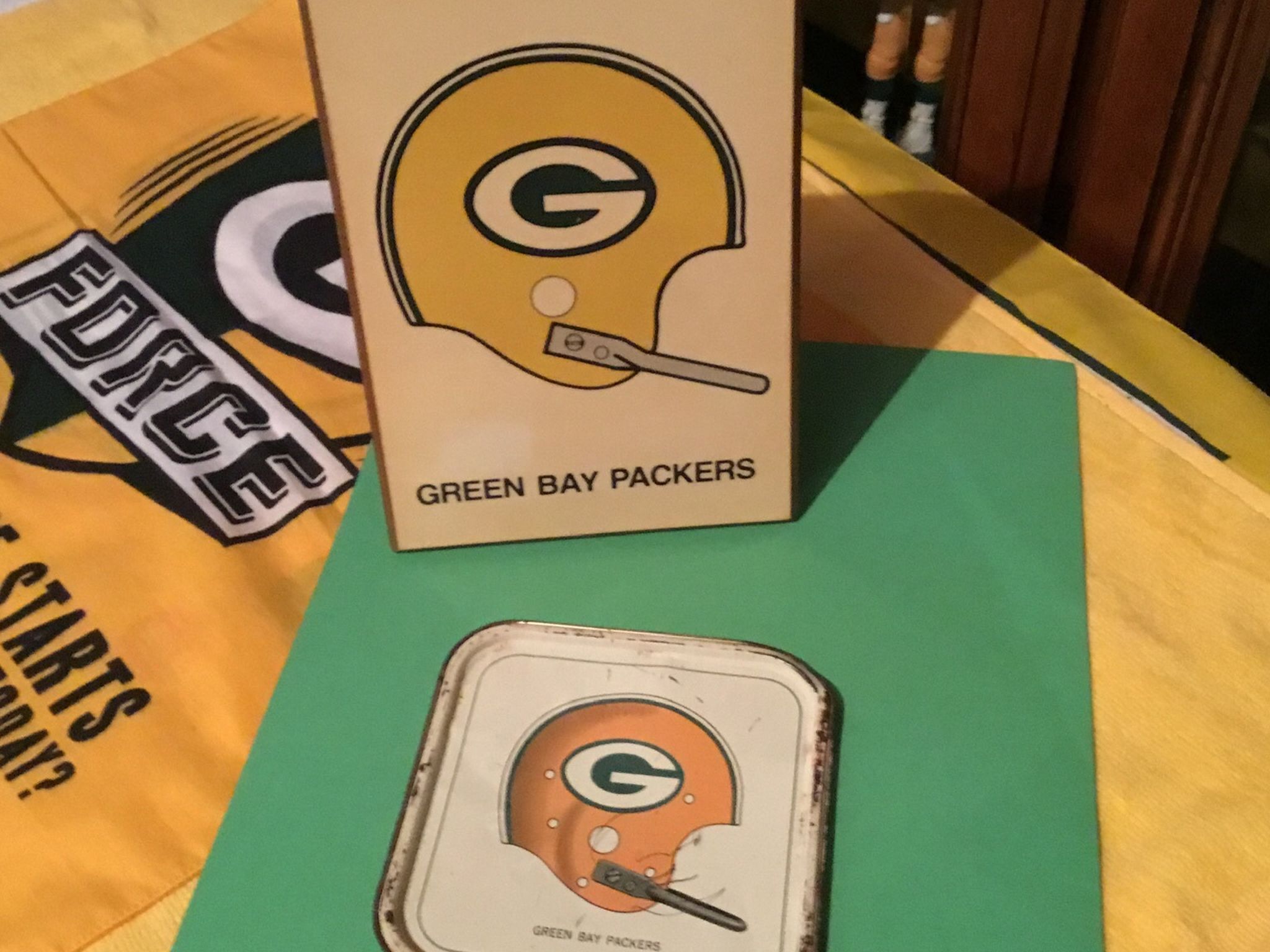 1960’s Packer Plaque & Metal Tray