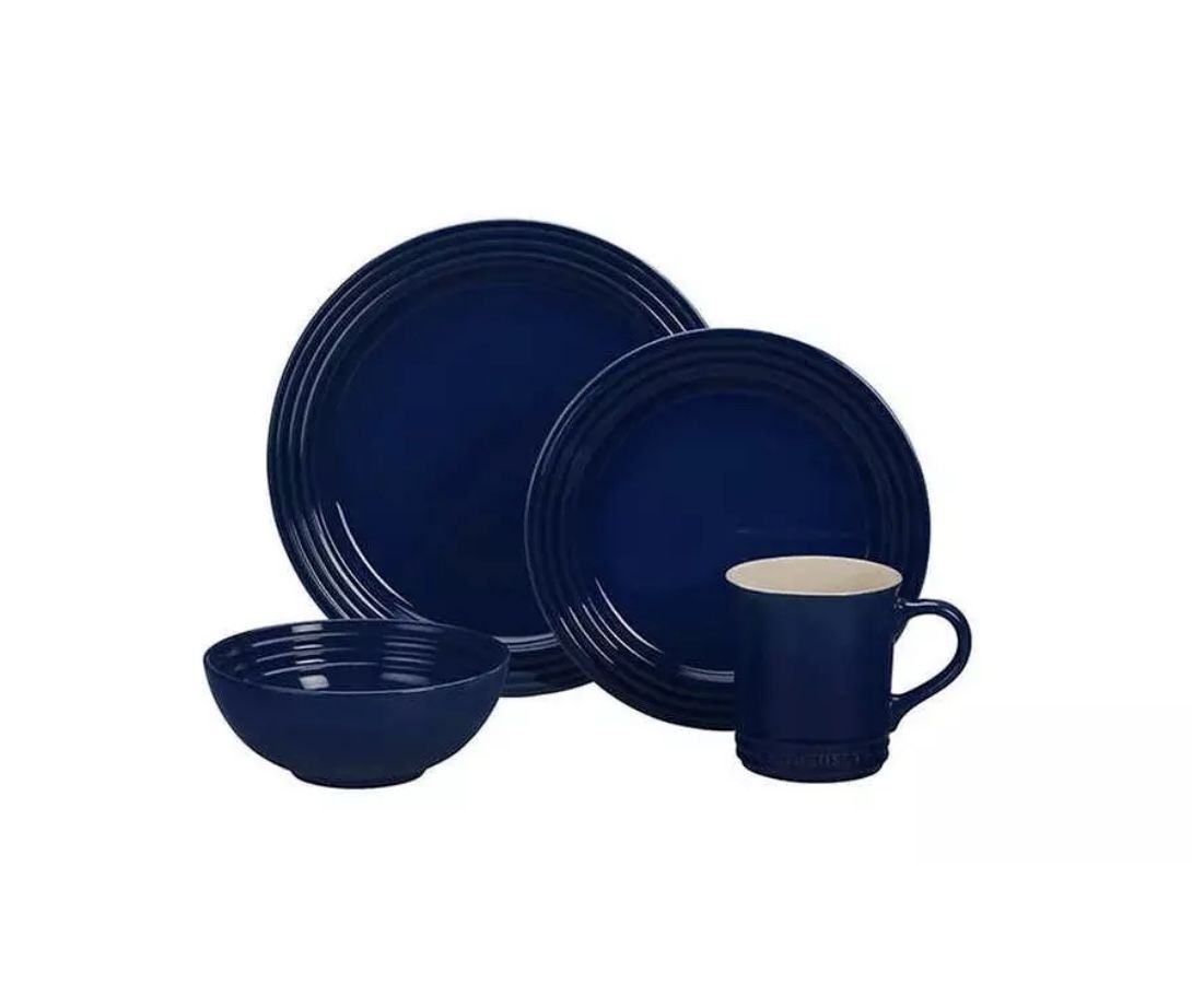 NEW Le Creuset 16-Piece Dinnerware Set
