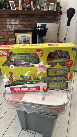 The grinch train