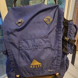 Kelty Yukon Blue Exterior Aluminum Frame Hiking Backpack, Size 2 Belt