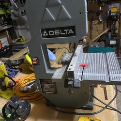 Delta Bench Top Bandsaw