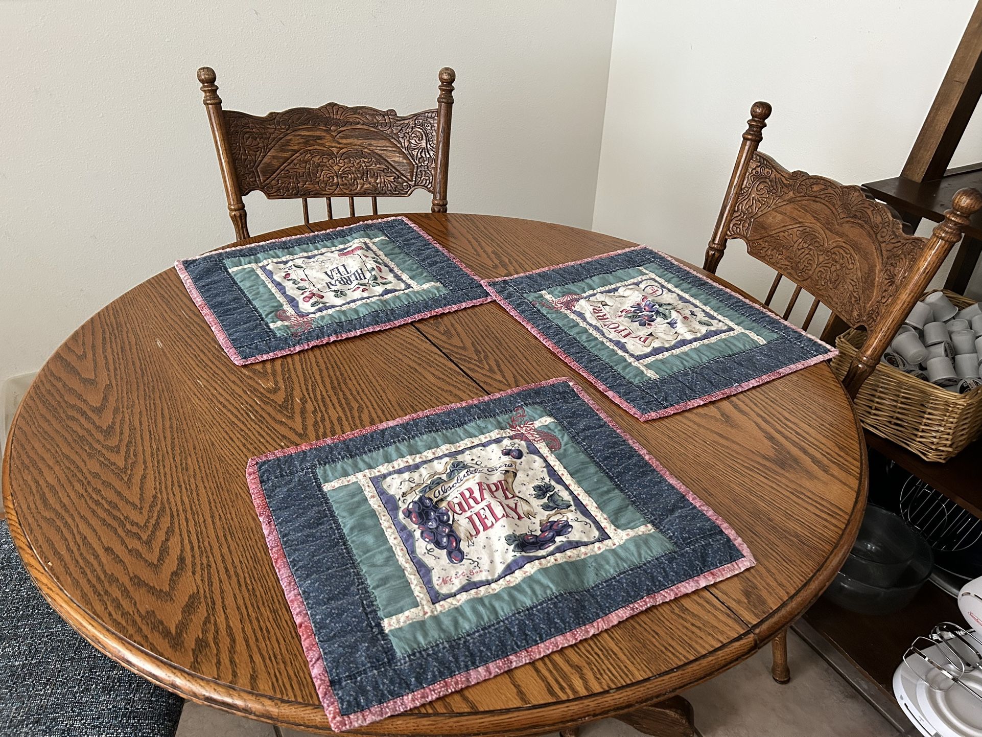 Round Wood Dining Room Table
