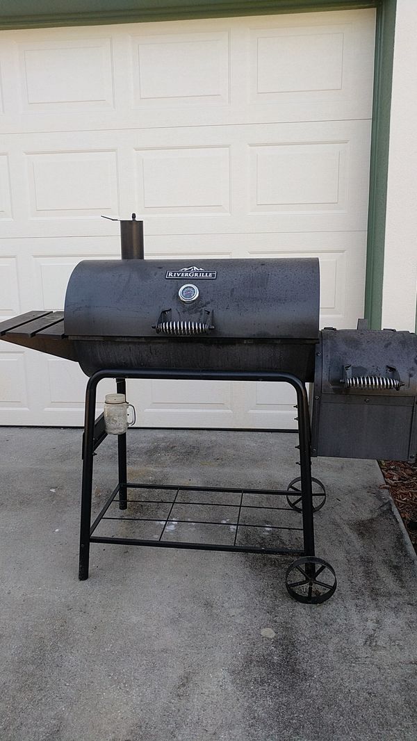 River Grille Grill and Smoker for Sale in Frostproof, FL OfferUp