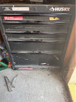 Husky tool box