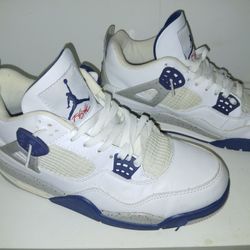 midnight Navy Jordan 4s