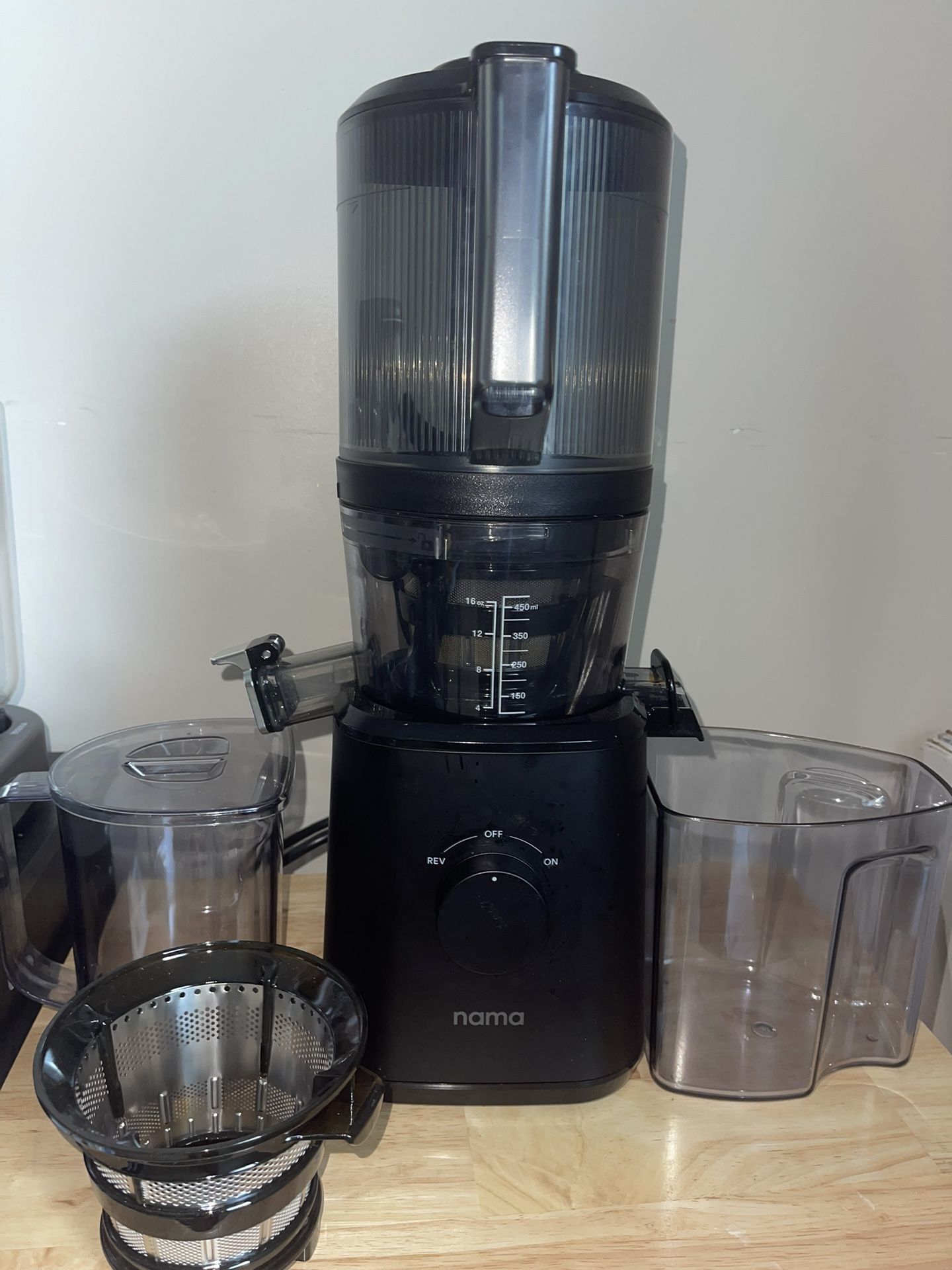 Nama J2 Cold Press Juicer