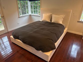 Restoration Hardware Queen Bed - Modena Non-Tufted Panel Fabric Bed