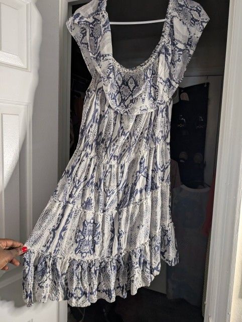 Dress Shoulder No Sleeve Blue White