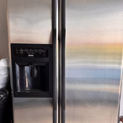 Nice, working kenmore refrigerator