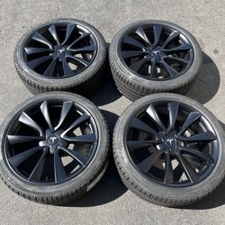 19” Tesla Model 3 sport Factory Oem wheels brand new rims Satin black pirelli tires 2018-2025