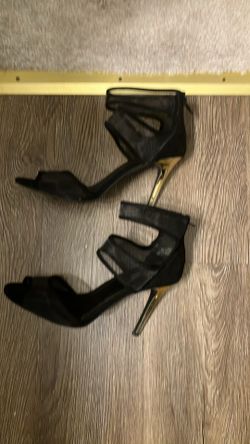 Women high heal shoes size 6