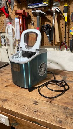 Icemaker/Countertop