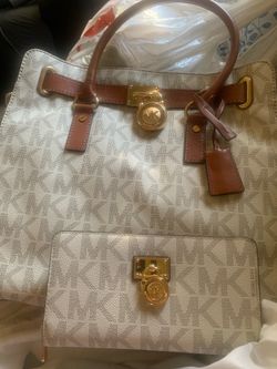 Micheal Kors New purse & Wallet Set