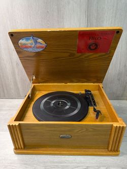 CROSLEY COLLECTORS RADIO CR47 (A1D029798)