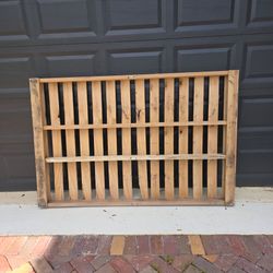 Wood Pallet 72 X 47 inches. (6 X 4 Feet)