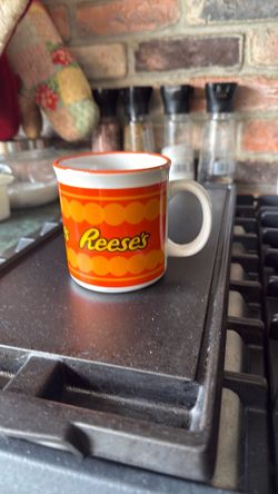 Reese’s coffee cup