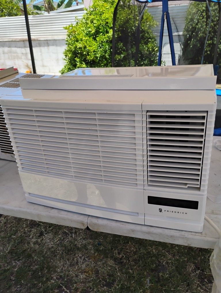 friedrich chill series window air conditioner | 12,000 btu | cp12g10b model