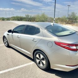 **SUPER CLEAN ** 2013 KIA Optima Hybrid LX
