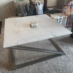 Nebraska Furniture Mart Coffee Table