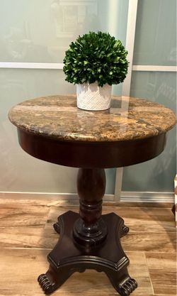 Round Marble Top  Pedestal Accent Table