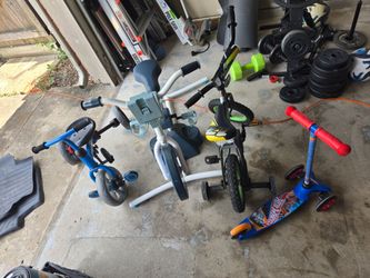 Kids bike/tricycle/scooter lot