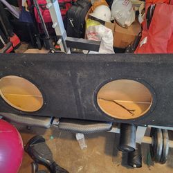 Speaker sub box for 12" subs