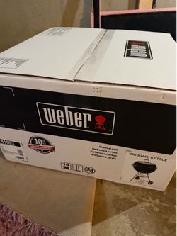 Weber Original Kettle Charcoal Grill