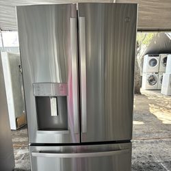 Ge 2019 French Door Refrigerator (27.7cu.ft)