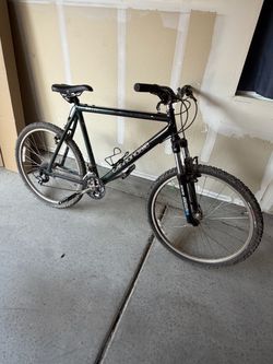 Cannondale Mountain Bike