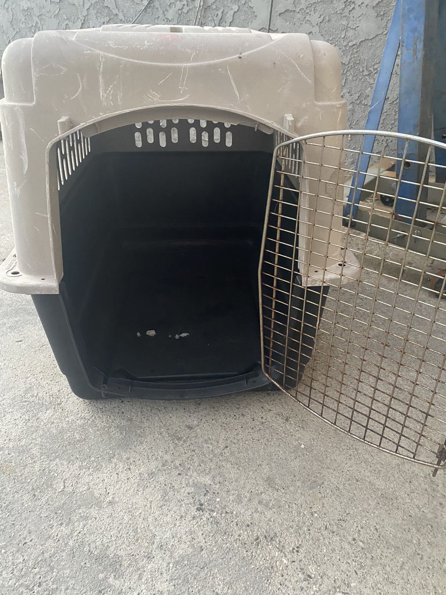 Large Dog Cage/kennel