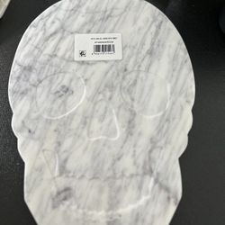 Marble Skull Serving Platter (8 X 12in.)