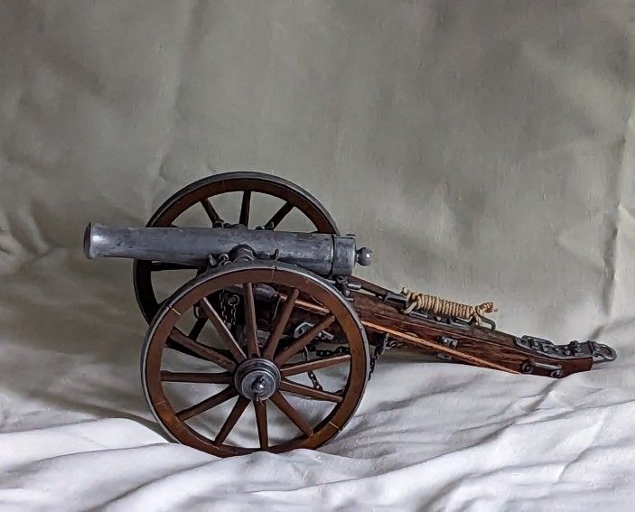 Vintage Dahlgren 1861 Cannon Replica