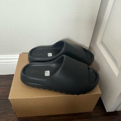 Yeezy slides 