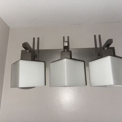 MODERN BATHROOM VANITY LIGHT FIXTURES (Set of 2)