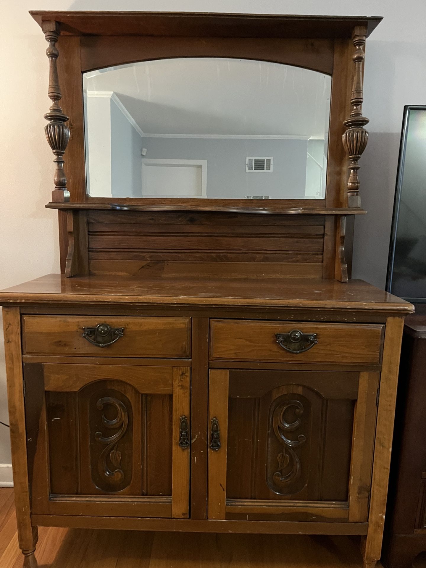 Antique Vintage 2 Piece Dresser And Mirror