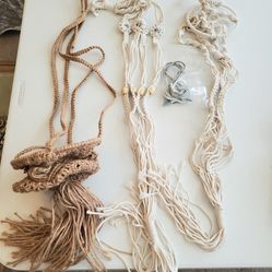 3 macrame plant hangers