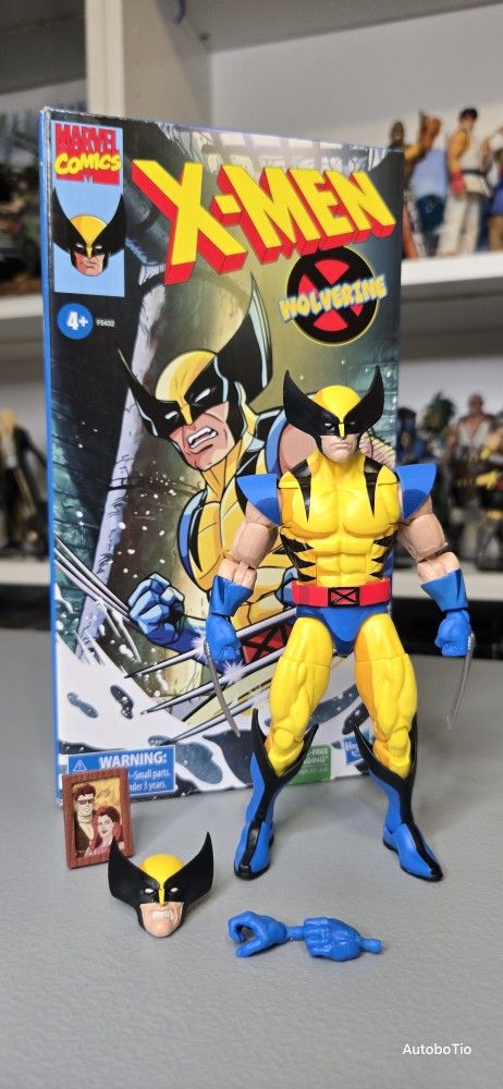 Wolverine Marvel Legends VHS Edition Hasbro