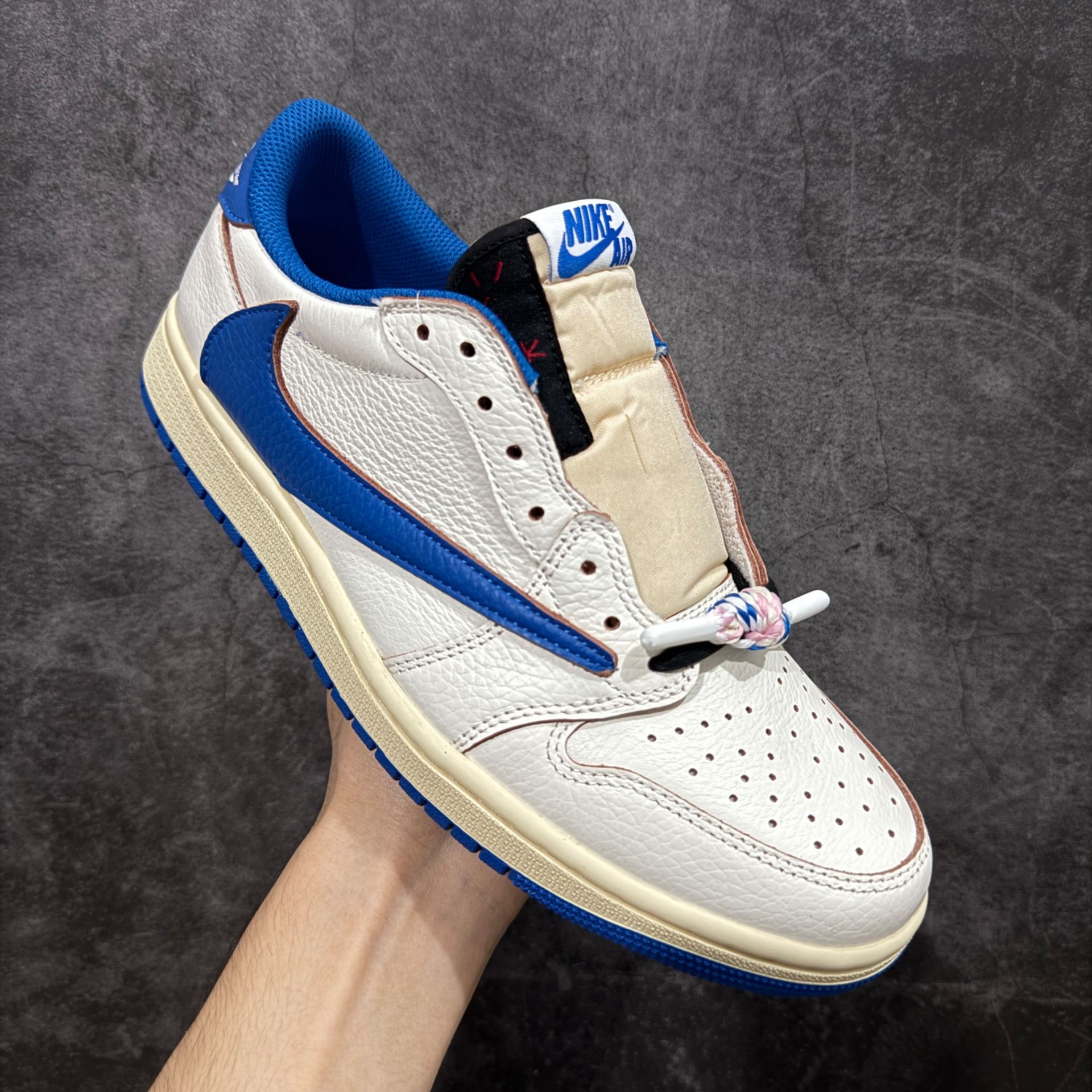 Travis Scott x Air Jordan 1 Low Pale Vanilla