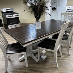 7 Pc Dinette 