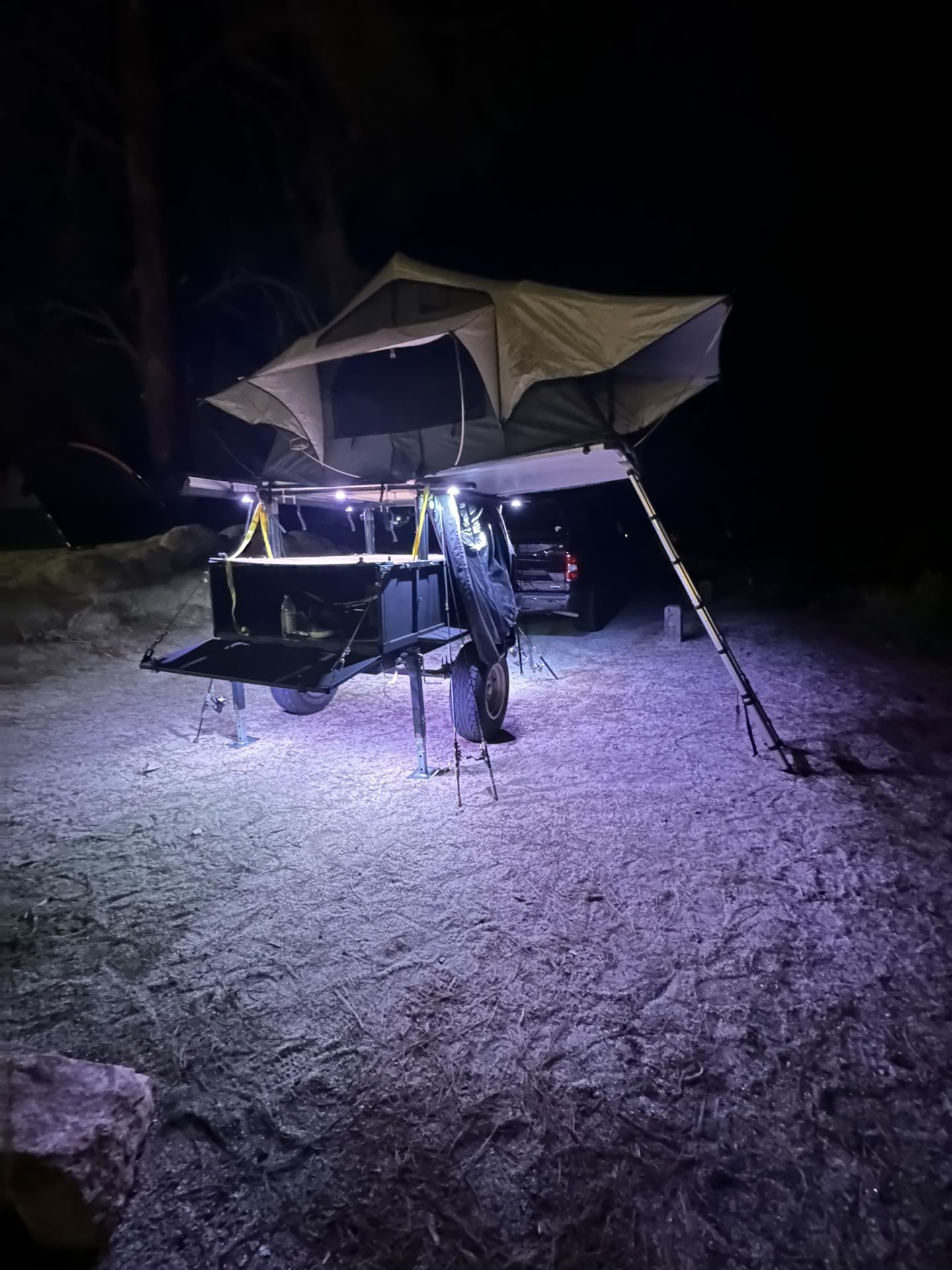 Overland Trailer / Camper