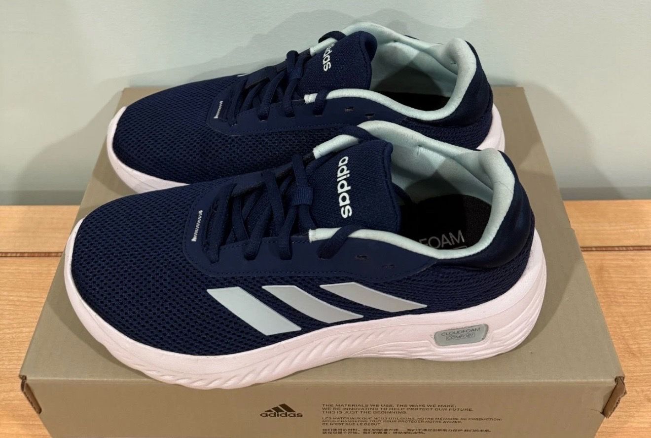 ADIDAS Women’s Cloudfoam Comfy Everyday Ultra-Light Shoes
