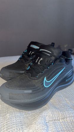 Nike Men's Vomero Plus Running Shoes