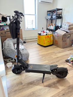 ⚡ AUSOM L2 MAX Dual Motor Electric Scooter ⚡ 56-Mile Range • 2688W Peak Power • Like New