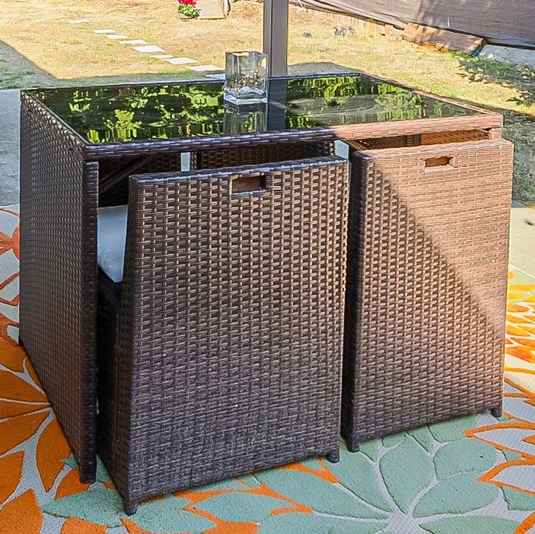 Outdoor Wicker Dining Set for 4