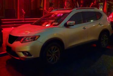 2016 Nissan Rogue SL Premium Package